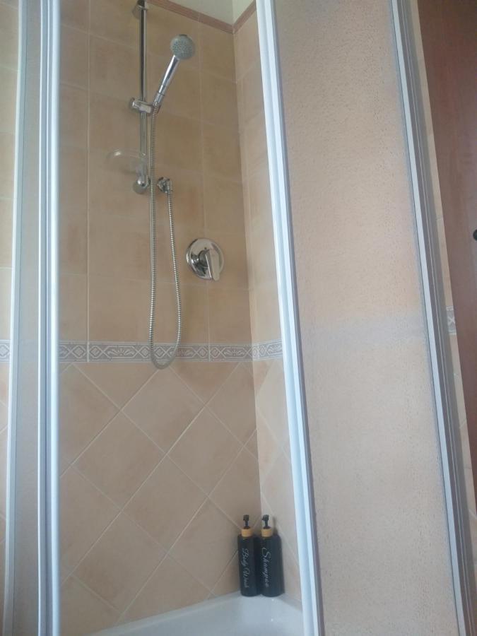 Bed and Breakfast Mosci'S Bed & Beer San Damiano dʼAsti Exterior foto