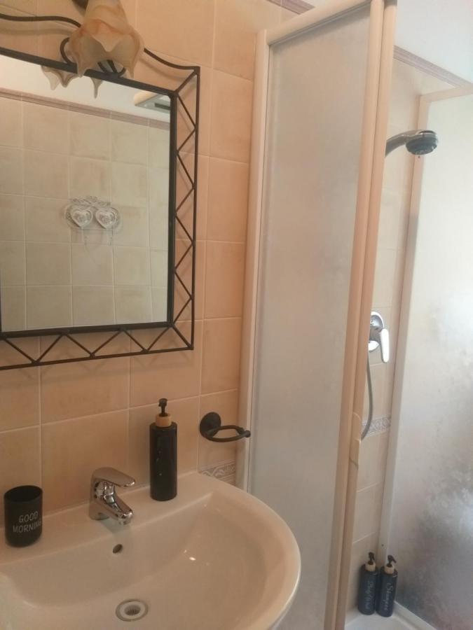 Bed and Breakfast Mosci'S Bed & Beer San Damiano dʼAsti Exterior foto